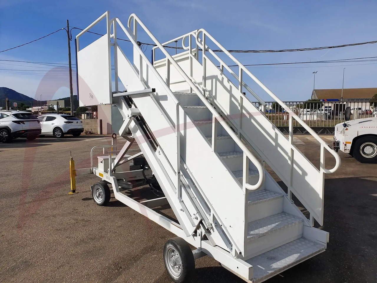 FEMISA ERP/PQ - Escada de passageiros: foto 3 FEMISA ERP/PQ - Escada de passageiros: foto 3