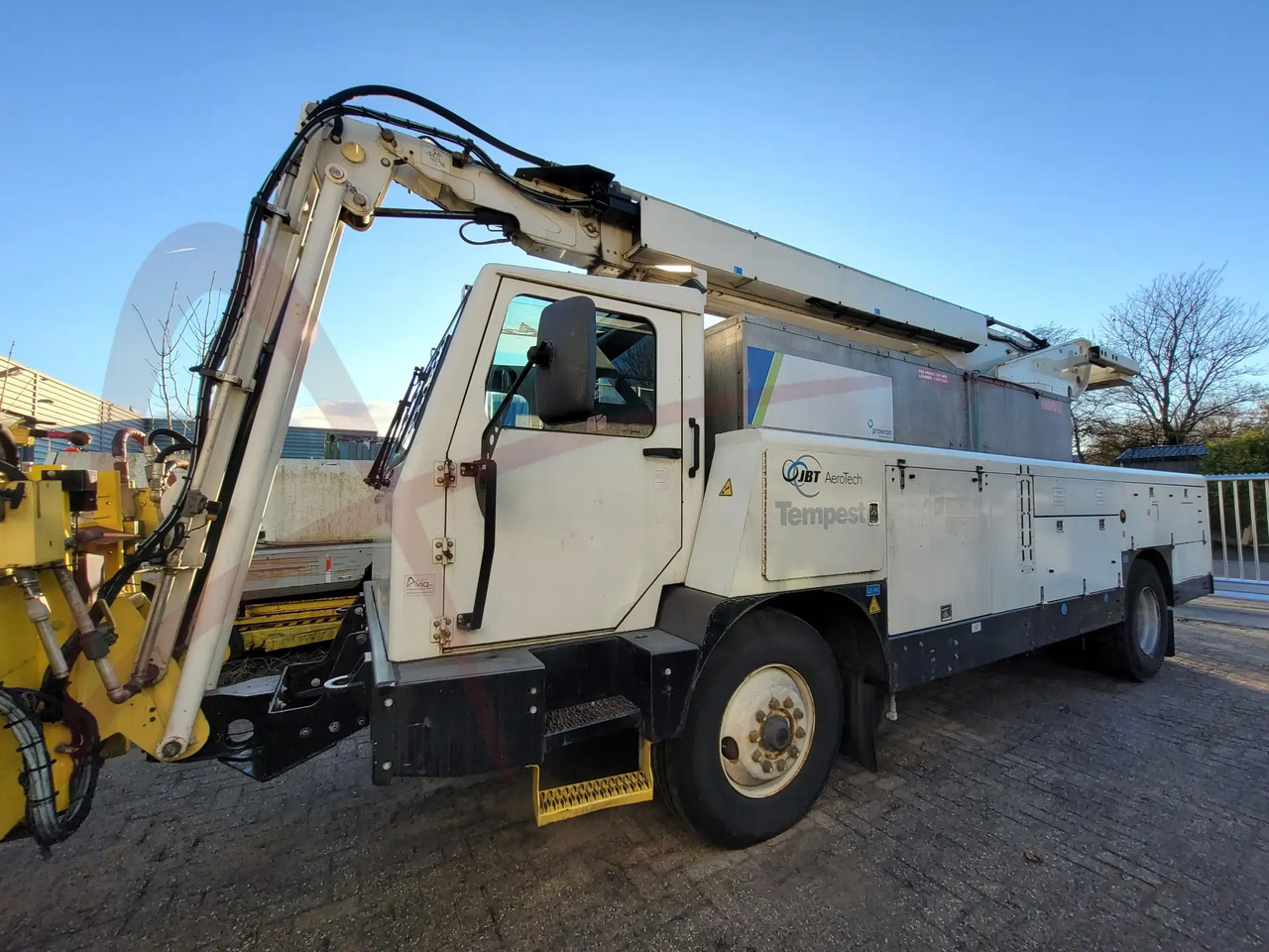 JBT TEMPEST 2 - Veículo de degelo: foto 1 JBT TEMPEST 2 - Veículo de degelo: foto 1