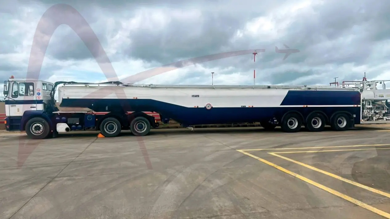 MAN 33-343 - Caminhão tanque: foto 1 MAN 33-343 - Caminhão tanque: foto 1