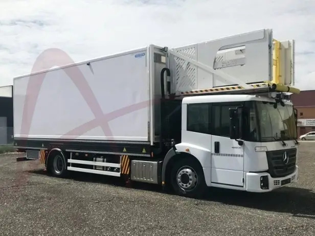 TECNOVE ECONIC 1827 - Camião de catering: foto 3 TECNOVE ECONIC 1827 - Camião de catering: foto 3