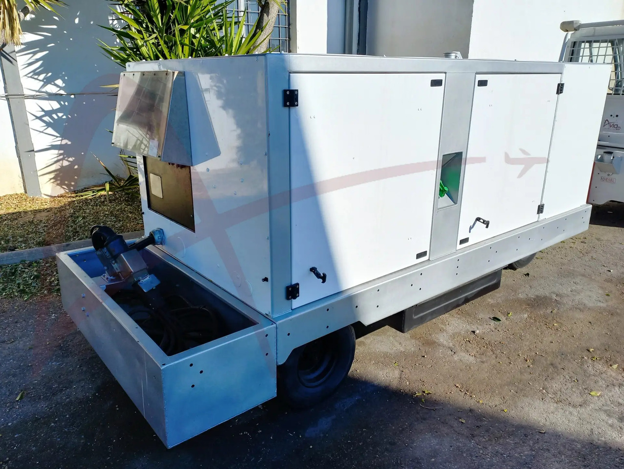 TLD 4090-T-CUP - Unidade de energia terrestre: foto 1 TLD 4090-T-CUP - Unidade de energia terrestre: foto 1