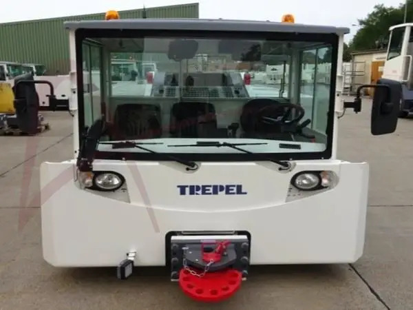 TREPEL CHALLENGER 280 - Trator de push-back: foto 3 TREPEL CHALLENGER 280 - Trator de push-back: foto 3