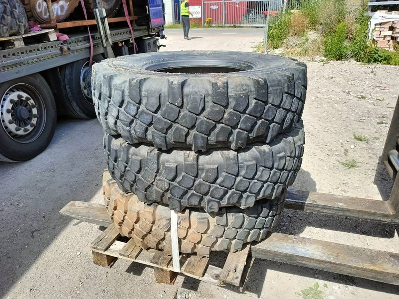 Michelin continental band 13R22.5 , 315/80R22.5 , 13R22,5 l - Jantes e pneus por Máquina de construção: foto 2 Michelin continental band 13R22.5 , 315/80R22.5 , 13R22,5 l - Jantes e pneus por Máquina de construção: foto 2