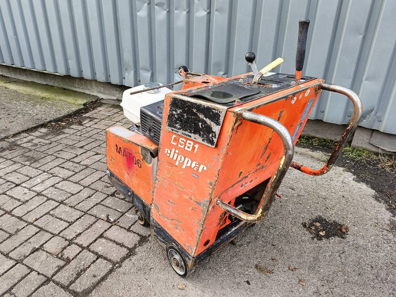 Norton CSB1 clipper zaag betonzaag machine 1994 - Máquina de asfalto: foto 3 Norton CSB1 clipper zaag betonzaag machine 1994 - Máquina de asfalto: foto 3