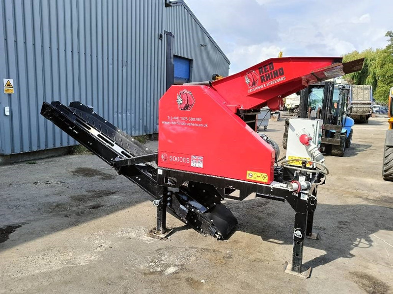 Red Rhino 5000 es crusher 15 kw electric vergruizer 2024 CE - Britadeira móvel: foto 5 Red Rhino 5000 es crusher 15 kw electric vergruizer 2024 CE - Britadeira móvel: foto 5