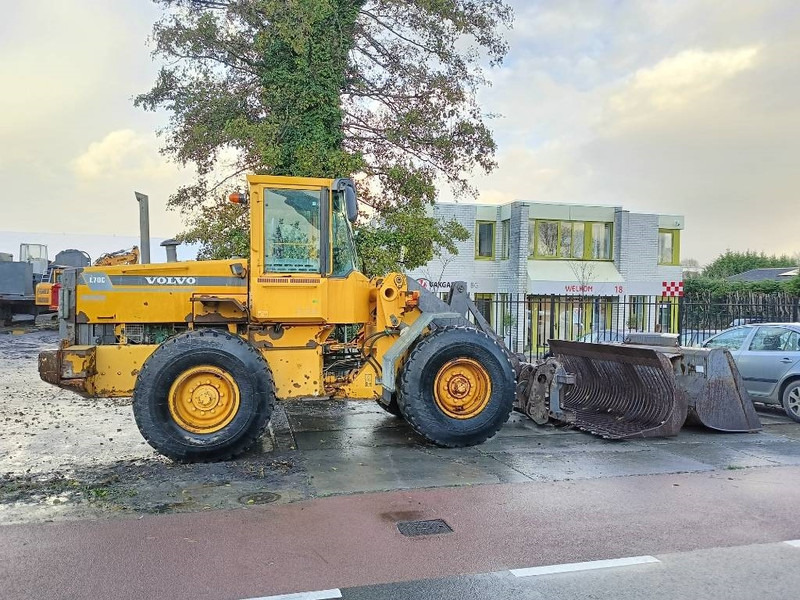 Pá carregadora de rodas Volvo L 70 C shovel wiellader loader shovel + 3 bakken: foto 5