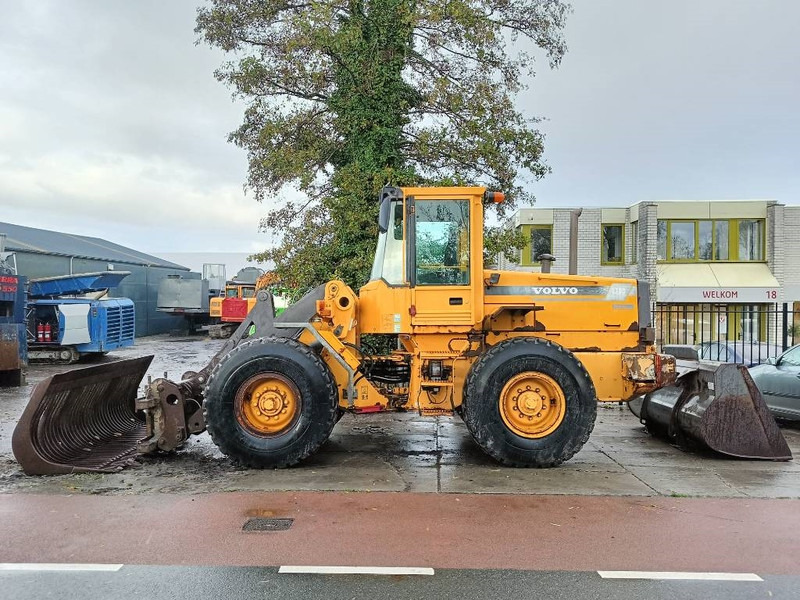 Pá carregadora de rodas Volvo L 70 C shovel wiellader loader shovel + 3 bakken: foto 12