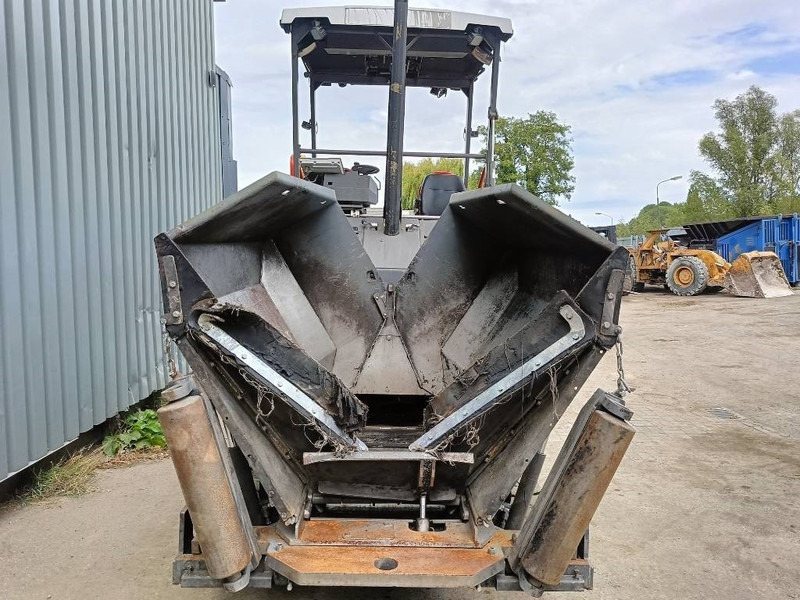 Volvo P 2870 D paver finisher asfaltmachine 2020 - Acabadora: foto 3 Volvo P 2870 D paver finisher asfaltmachine 2020 - Acabadora: foto 3