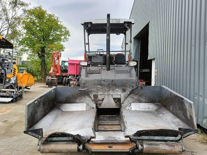 Volvo P 2870 D paver finisher asfaltmachine 2020 - Acabadora: foto 4 Volvo P 2870 D paver finisher asfaltmachine 2020 - Acabadora: foto 4