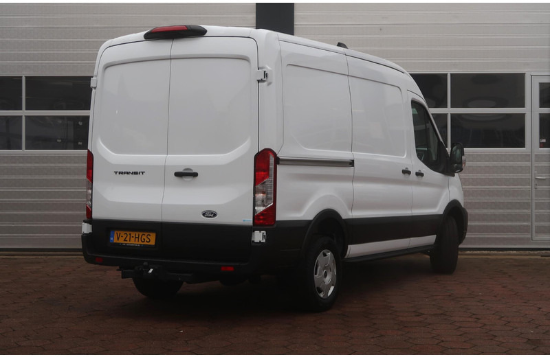 Ford Transit 350 2.0 TDCI L2H2 RWD CAMERA/ APPLE CARPLAY/ AIRCO/ CRUISE/ TREKHAAK - Furgão: foto 4 Ford Transit 350 2.0 TDCI L2H2 RWD CAMERA/ APPLE CARPLAY/ AIRCO/ CRUISE/ TREKHAAK - Furgão: foto 4