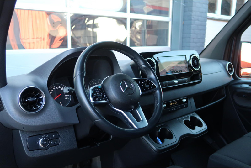 Mercedes-Benz Sprinter 316 2.2 CDI L2H2 MARGE!/ AUT/ 360/ LED/ STAND/ MBUX/ CRUISE/ CLIMA - Furgão: foto 2 Mercedes-Benz Sprinter 316 2.2 CDI L2H2 MARGE!/ AUT/ 360/ LED/ STAND/ MBUX/ CRUISE/ CLIMA - Furgão: foto 2