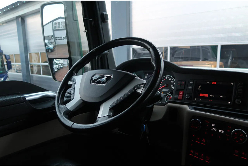 MAN TGX TGX 33.640 6X4 /RETARDER/ HYDRAULIK/ ALCOA'S/ LED/ ETC! - Tractor: foto 2 MAN TGX TGX 33.640 6X4 /RETARDER/ HYDRAULIK/ ALCOA'S/ LED/ ETC! - Tractor: foto 2