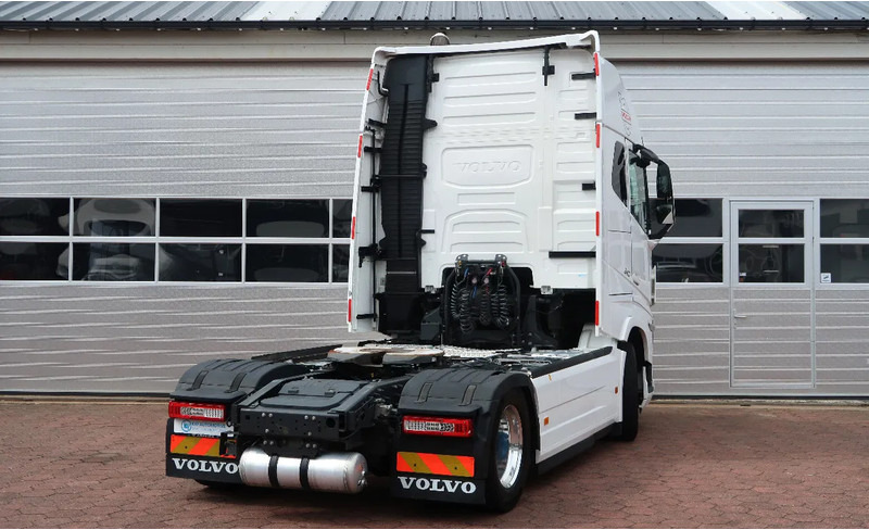 Volvo FH 540 FULL AIR/ RETARDER/ ALCOA/ 2X TANK/ LEDER - Tractor: foto 4 Volvo FH 540 FULL AIR/ RETARDER/ ALCOA/ 2X TANK/ LEDER - Tractor: foto 4