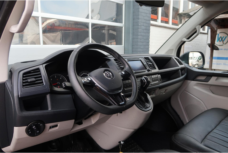 Volkswagen Transporter 2.0 TDI L2H1 Highline AUT/ NAVI/ CAMERA/ CRUISE/ AIRCO/ LEDER/ TREKHAAK - Furgão compacto: foto 2 Volkswagen Transporter 2.0 TDI L2H1 Highline AUT/ NAVI/ CAMERA/ CRUISE/ AIRCO/ LEDER/ TREKHAAK - Furgão compacto: foto 2