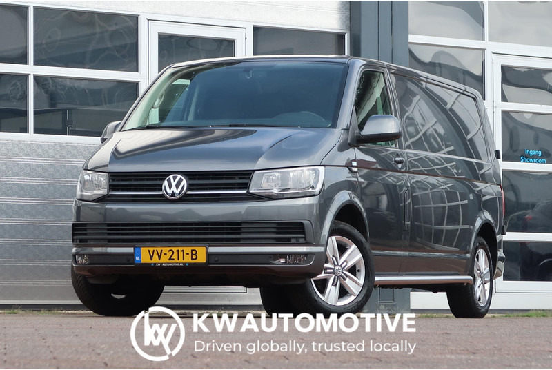 Volkswagen Transporter 2.0 TDI L2H1 Highline AUT/ NAVI/ CAMERA/ CRUISE/ AIRCO/ LEDER/ TREKHAAK - Furgão compacto: foto 1 Volkswagen Transporter 2.0 TDI L2H1 Highline AUT/ NAVI/ CAMERA/ CRUISE/ AIRCO/ LEDER/ TREKHAAK - Furgão compacto: foto 1