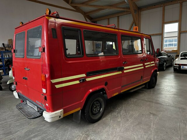 MERCEDES-BENZ T1 310 D Bremer Kombi Feuerwehr1. Hand... - Minibus, Furgão de passageiros: foto 4 MERCEDES-BENZ T1 310 D Bremer Kombi Feuerwehr1. Hand... - Minibus, Furgão de passageiros: foto 4