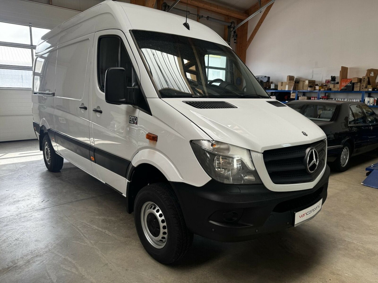Mercedes-Benz Sprinter 319 CDI 4x4 3.0 V6 Untersetzung 1a! - Campervan: foto 3 Mercedes-Benz Sprinter 319 CDI 4x4 3.0 V6 Untersetzung 1a! - Campervan: foto 3