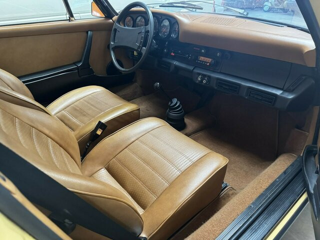 PORSCHE 911 S 2.7... - Automóvel: foto 4 PORSCHE 911 S 2.7... - Automóvel: foto 4