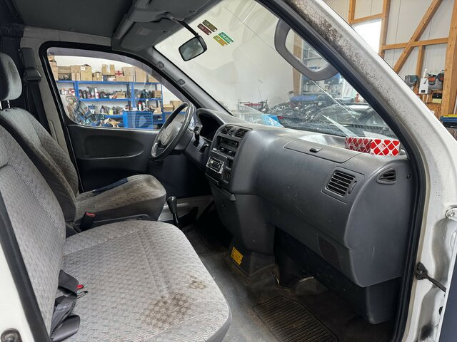 Automóvel TOYOTA Hiace 2.5TD Kasten lang 4WD 4x4: foto 8