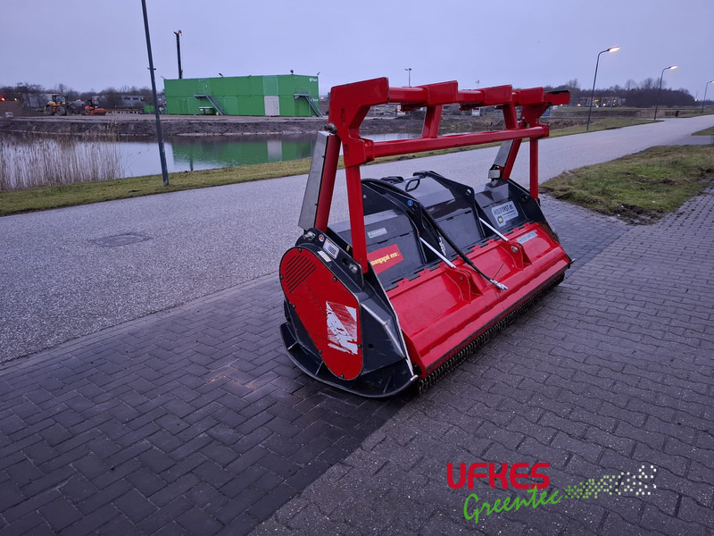 Seppi Midiforst DT 250 - Triturador de tocos: foto 2 Seppi Midiforst DT 250 - Triturador de tocos: foto 2