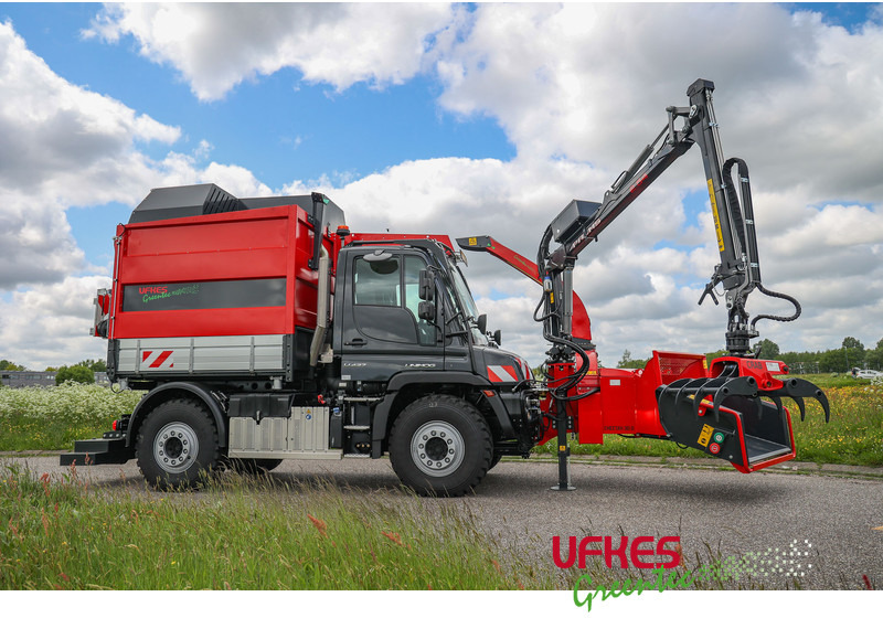 Mercedes-Benz Unimog U 427 Greentec woodchipper combi - Veículo comercial: foto 1 Mercedes-Benz Unimog U 427 Greentec woodchipper combi - Veículo comercial: foto 1
