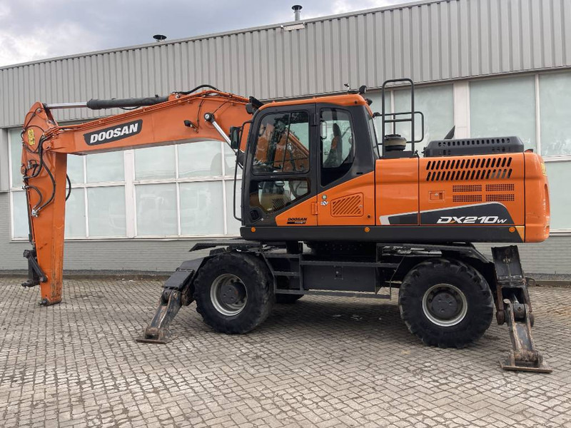 Doosan DX 210 W-5 2020 CE - Escavadeira de rodas: foto 4 Doosan DX 210 W-5 2020 CE - Escavadeira de rodas: foto 4