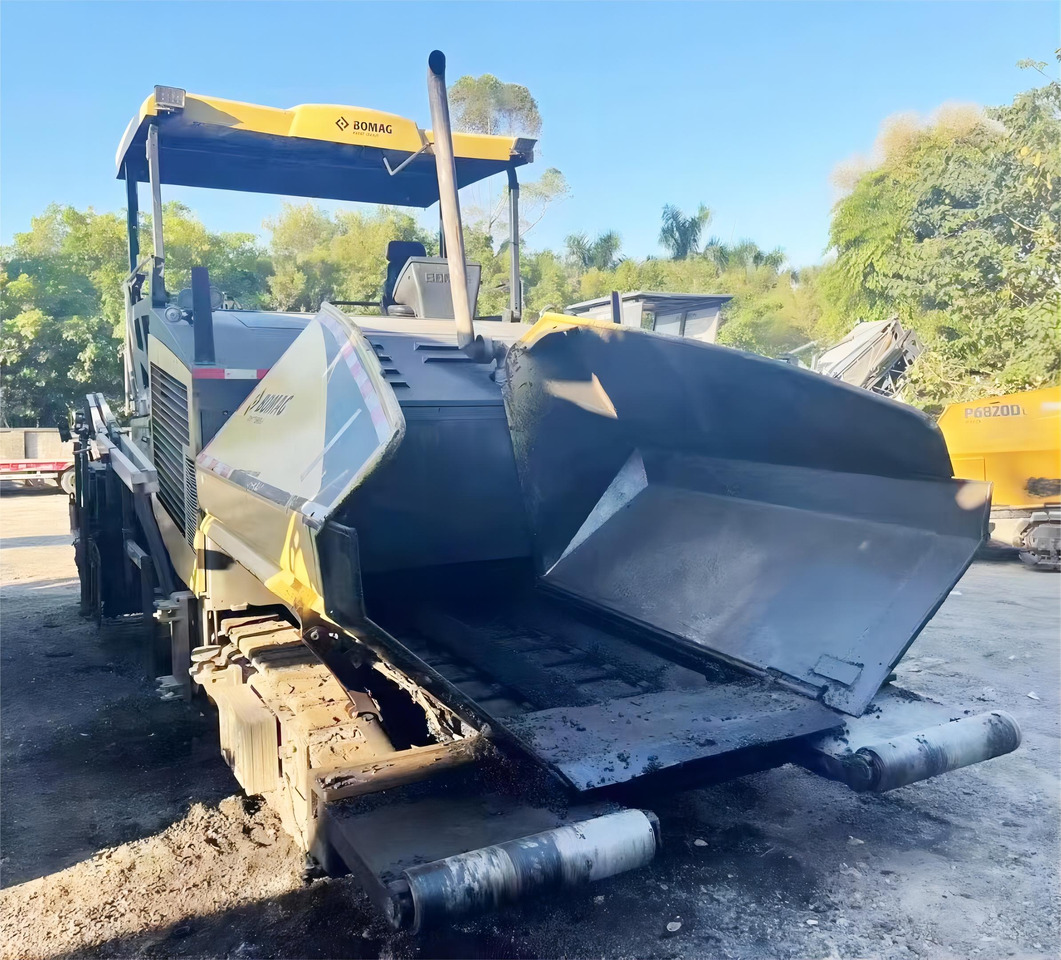 BOMAG BF800C Asphalt Paver Machine Used Asphalt Paver - Acabadora: foto 2 BOMAG BF800C Asphalt Paver Machine Used Asphalt Paver - Acabadora: foto 2