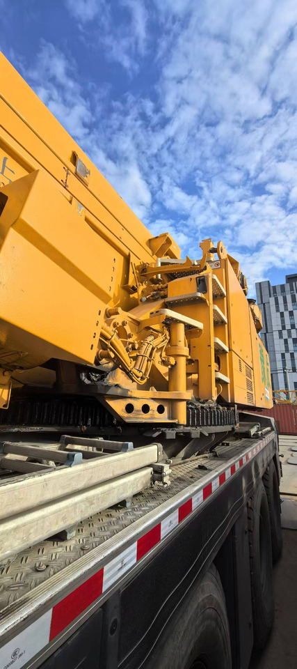 LIEBHERR Second Hand Truck Mounted Crane LTM1500-8.1 Heavy Duty Mobile Crane With High Quality - Grua móvel: foto 3 LIEBHERR Second Hand Truck Mounted Crane LTM1500-8.1 Heavy Duty Mobile Crane With High Quality - Grua móvel: foto 3