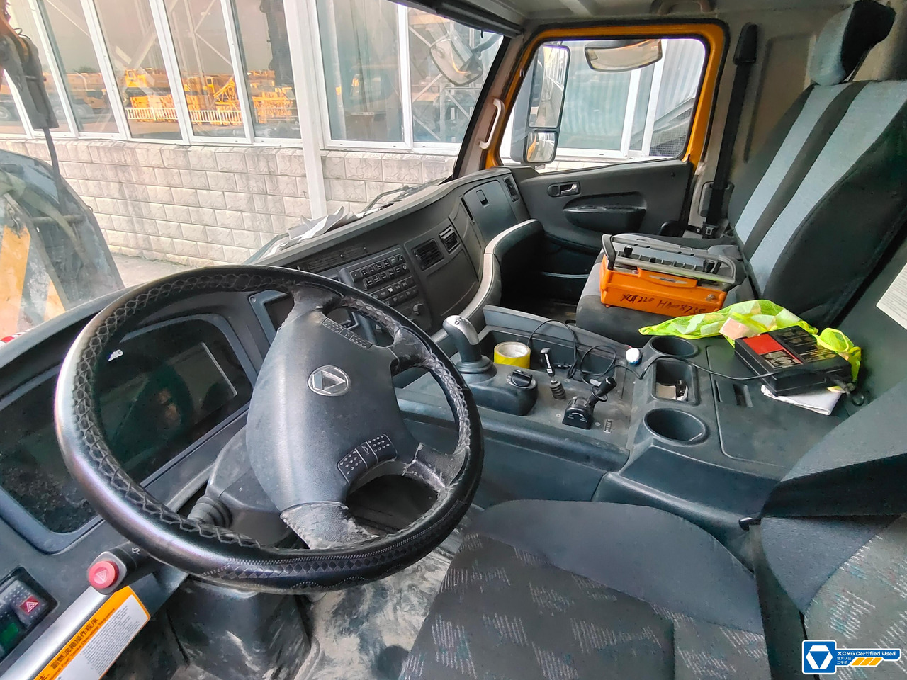 XCMG 1200ton QAY1200 used hydraulic all terrain crane - Grua todo o terreno: foto 2 XCMG 1200ton QAY1200 used hydraulic all terrain crane - Grua todo o terreno: foto 2