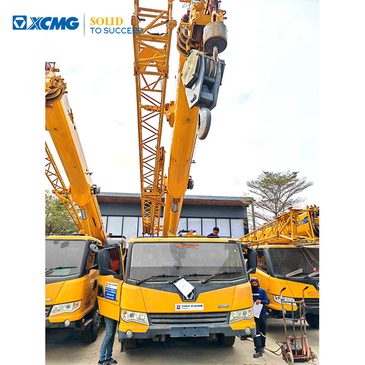 XCMG 2019 hydraulic telescopic arm 60ton truck crane XCT60_Y price - Grua móvel: foto 1 XCMG 2019 hydraulic telescopic arm 60ton truck crane XCT60_Y price - Grua móvel: foto 1