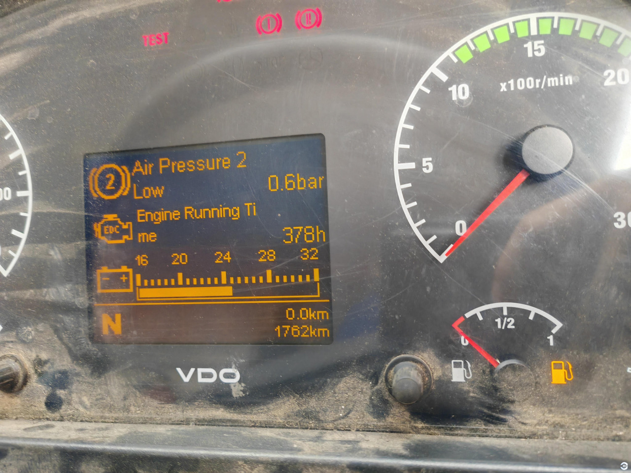 XCMG 2019 hydraulic telescopic arm 60ton truck crane XCT60_Y price - Grua móvel: foto 4 XCMG 2019 hydraulic telescopic arm 60ton truck crane XCT60_Y price - Grua móvel: foto 4