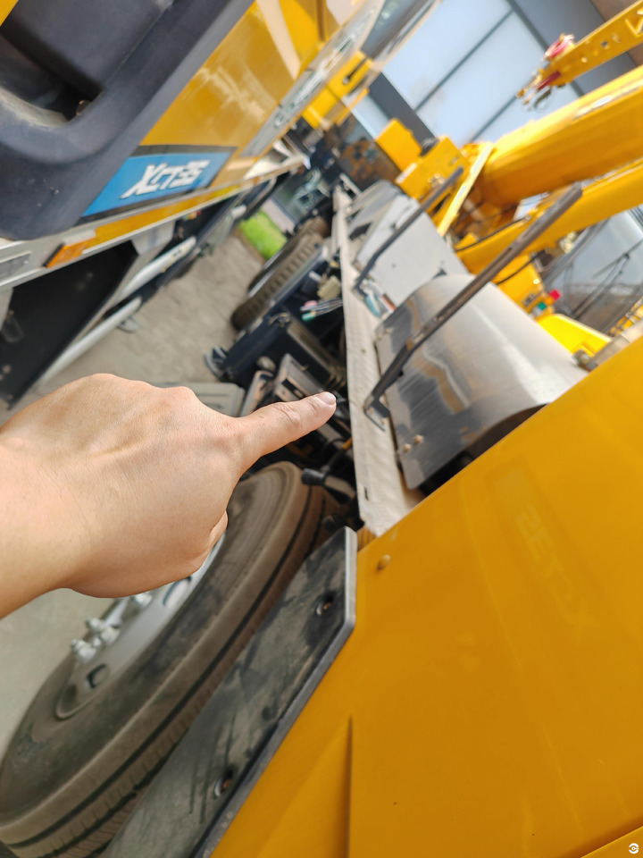 XCMG 2020 certified used 60ton truck crane XCT60_Y price - Grua móvel: foto 5 XCMG 2020 certified used 60ton truck crane XCT60_Y price - Grua móvel: foto 5