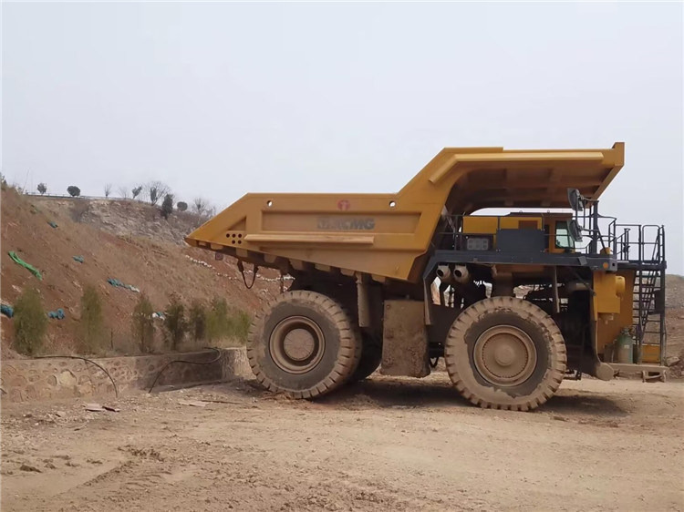 XCMG Factory Xde150 China 4X2 Used Mining Electric Dump Truck with Good Quality - Caminhão fora de estrada: foto 2 XCMG Factory Xde150 China 4X2 Used Mining Electric Dump Truck with Good Quality - Caminhão fora de estrada: foto 2