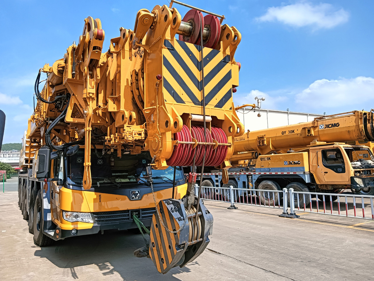 XCMG Manufacturer Second Hand Hydraulic Crane XCA600 600 Ton All Terrain Cranes Price - Grua todo o terreno: foto 2 XCMG Manufacturer Second Hand Hydraulic Crane XCA600 600 Ton All Terrain Cranes Price - Grua todo o terreno: foto 2