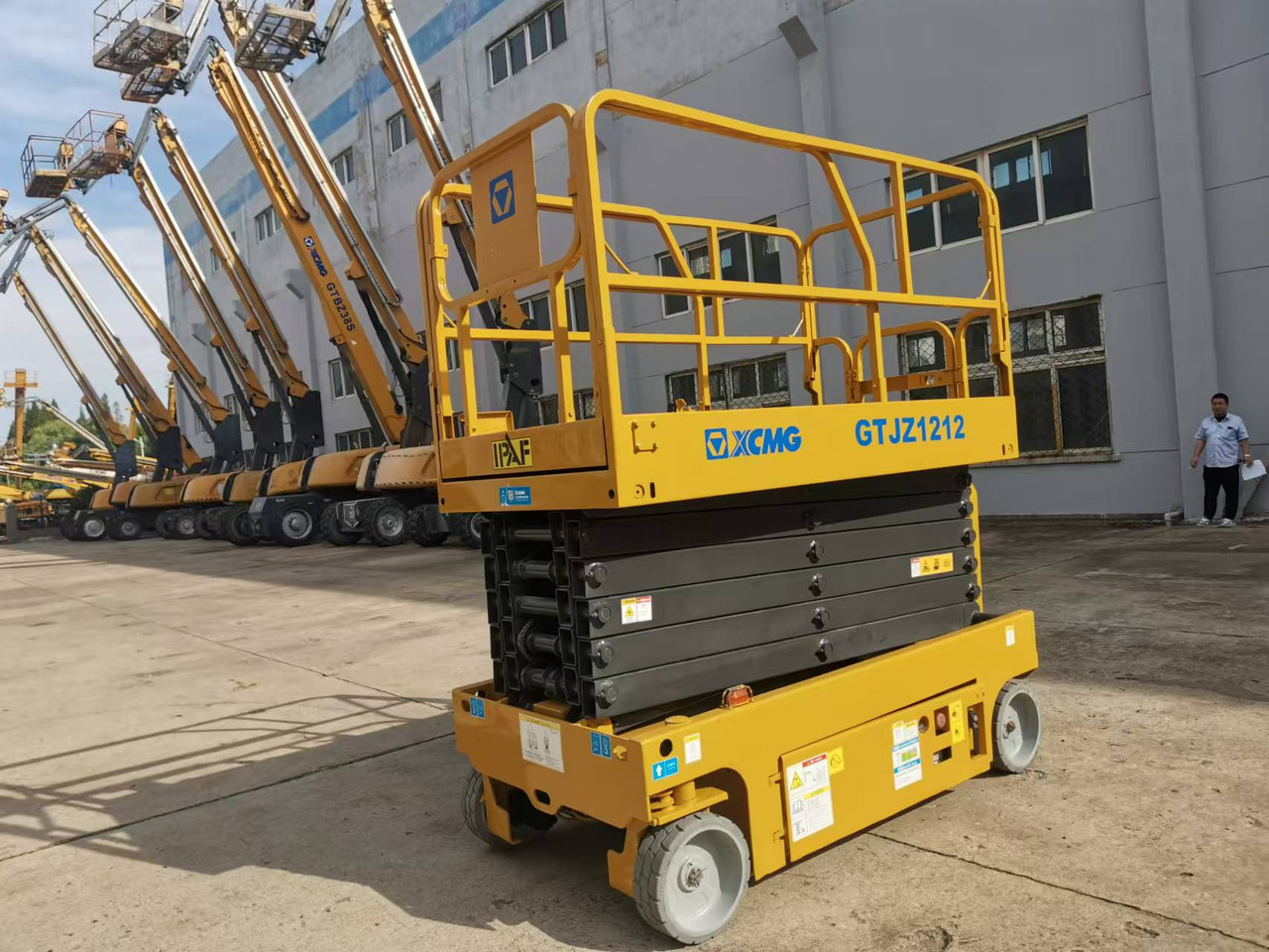 XCMG Official 12m Used Self Propelled Scissor Lift GTJZ1212 Aerial Work Platforms For Sale - Plataforma de Tijera/ Plataforma de tesoura: foto 5 XCMG Official 12m Used Self Propelled Scissor Lift GTJZ1212 Aerial Work Platforms For Sale - Plataforma de Tijera/ Plataforma de tesoura: foto 5
