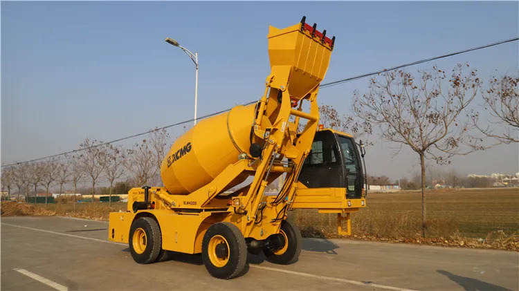 XCMG Official Mini Concrete Mixer with Self Loading for Sale - Camião betoneira: foto 4 XCMG Official Mini Concrete Mixer with Self Loading for Sale - Camião betoneira: foto 4