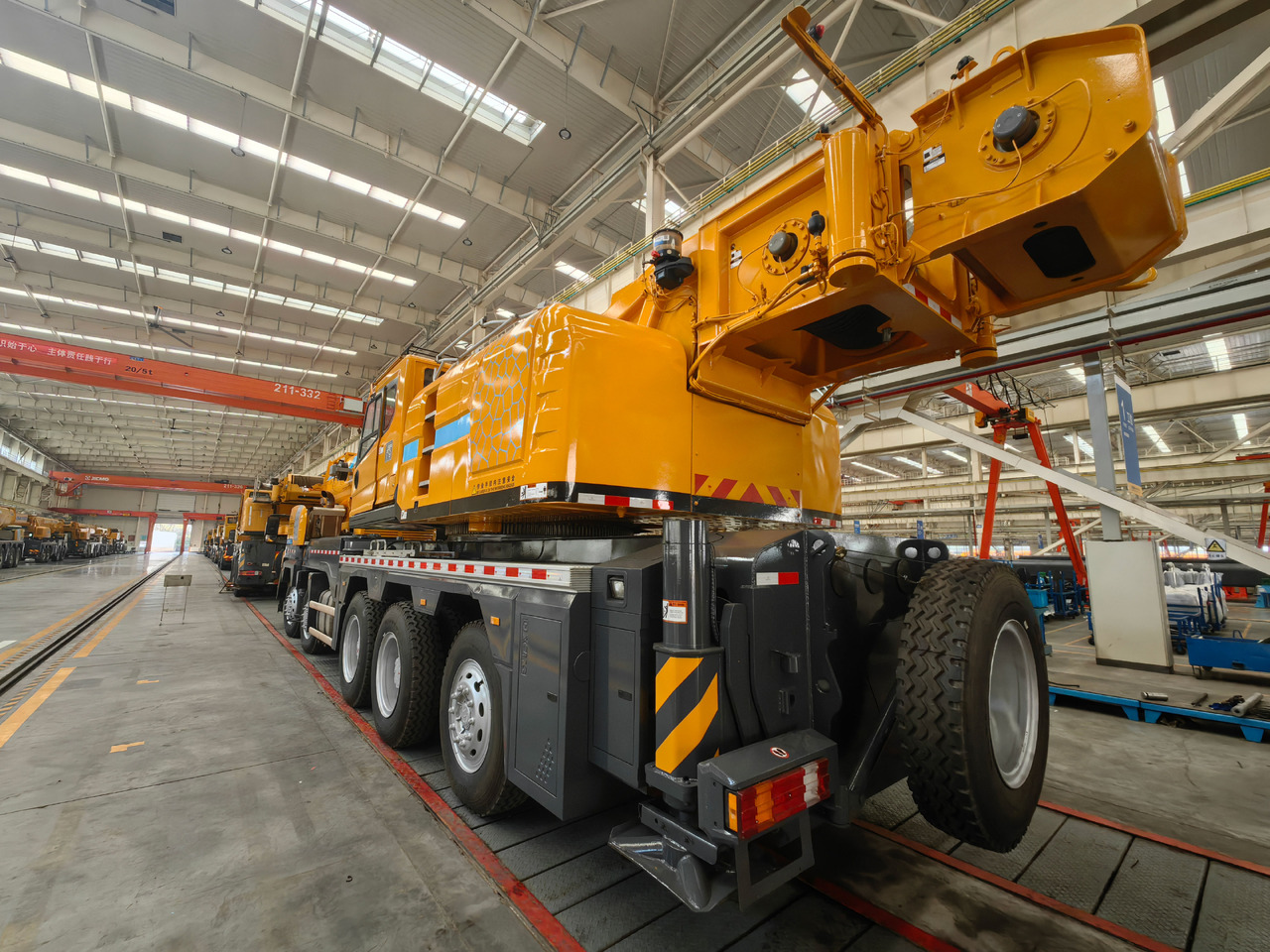 XCMG Official Mobile Crane Machine XCT110 110t Used Truck Crane For Sale - Grua móvel: foto 2 XCMG Official Mobile Crane Machine XCT110 110t Used Truck Crane For Sale - Grua móvel: foto 2