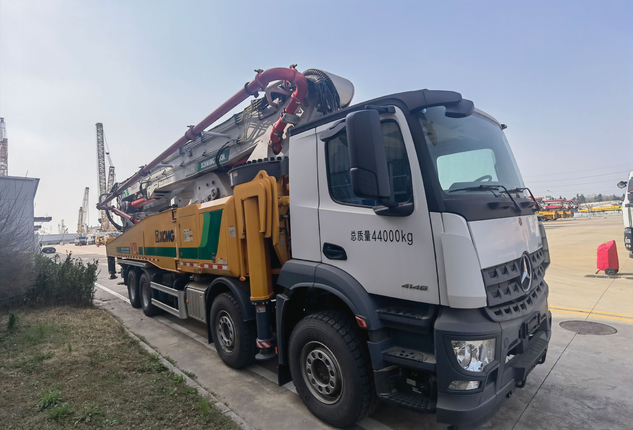 XCMG Official Schwing Concrete Pump HB62V Used Telescopic Concrete Pump Truck Price - Autobomba de betão: foto 4 XCMG Official Schwing Concrete Pump HB62V Used Telescopic Concrete Pump Truck Price - Autobomba de betão: foto 4