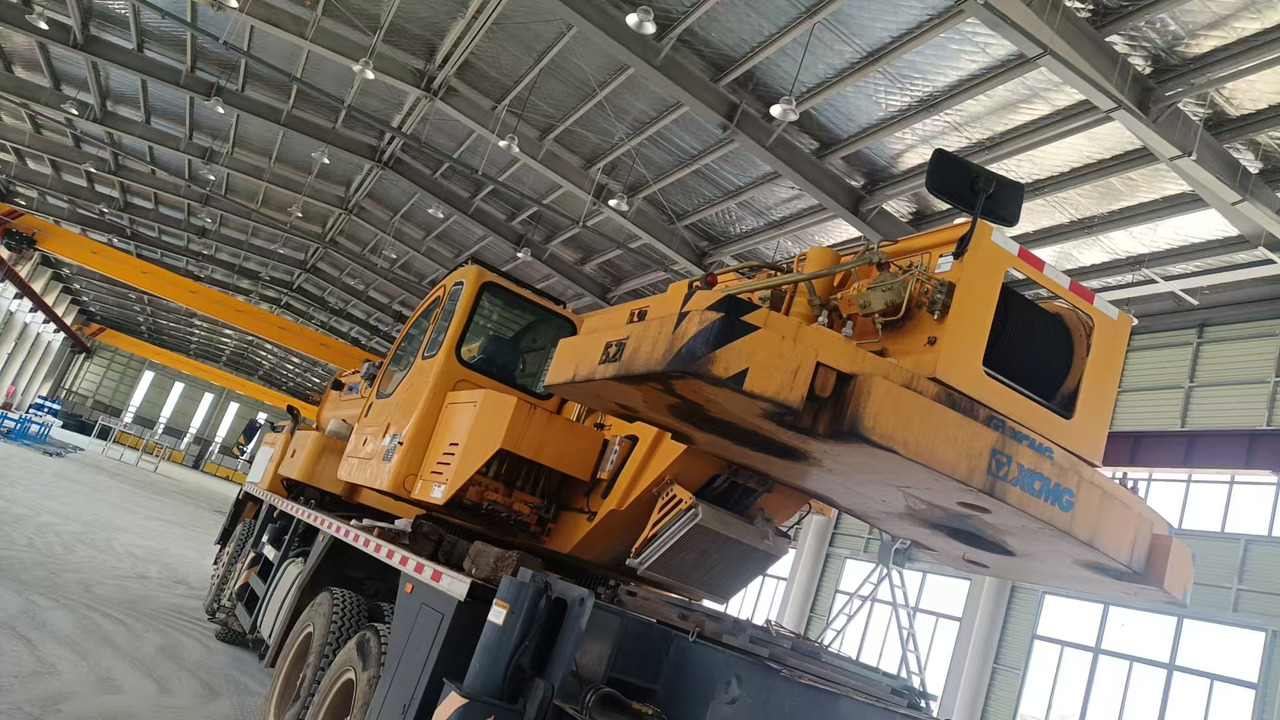 XCMG Official Second Hand 70 Ton Mobile Crane QY70K5D_1 Truck Mounted Crane - Grua móvel: foto 3 XCMG Official Second Hand 70 Ton Mobile Crane QY70K5D_1 Truck Mounted Crane - Grua móvel: foto 3