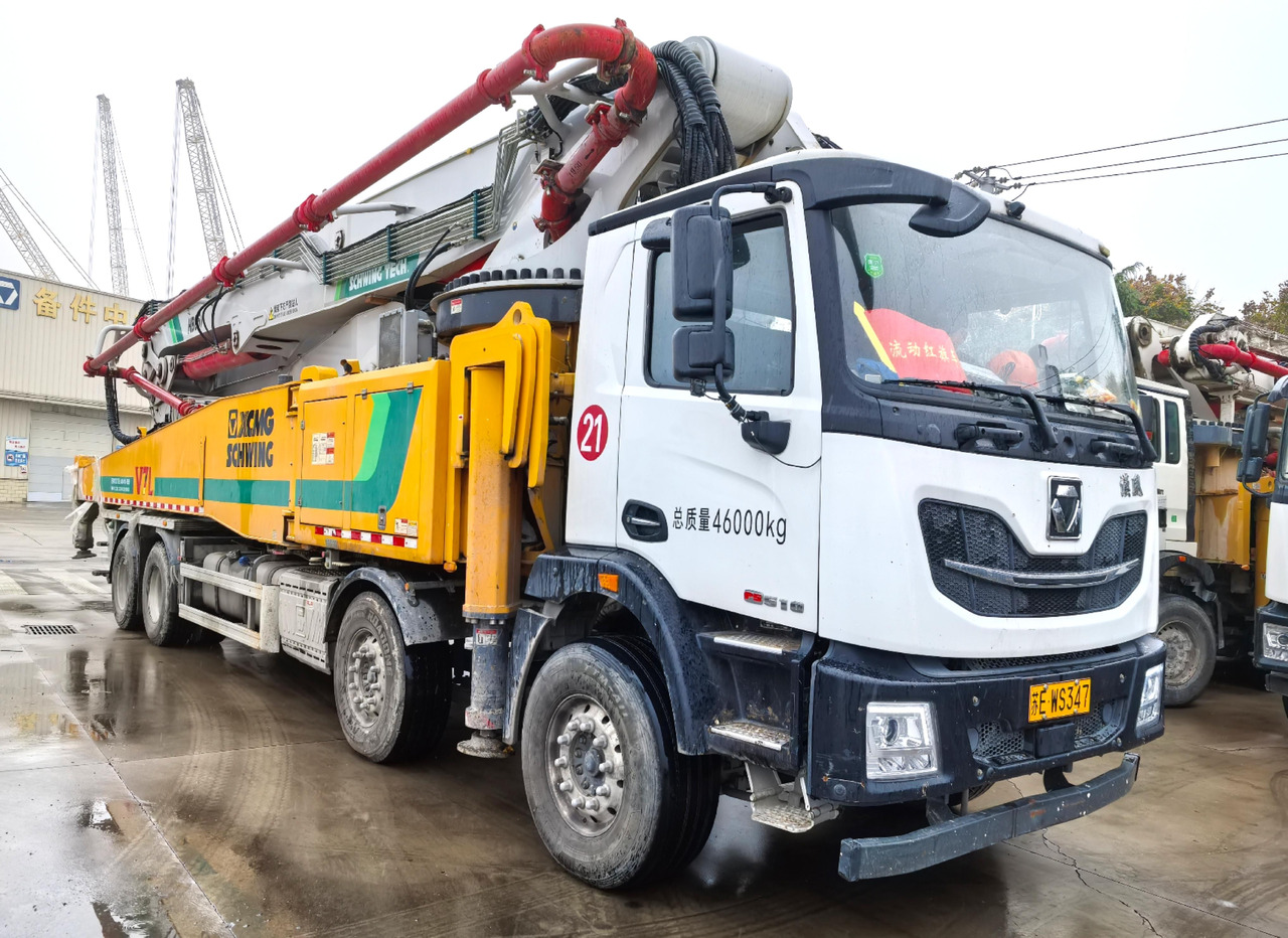 XCMG Official Second Hand Concrete Pump Machine HB65V 65m Concrete Boom Pump Truck Price List - Autobomba de betão: foto 3 XCMG Official Second Hand Concrete Pump Machine HB65V 65m Concrete Boom Pump Truck Price List - Autobomba de betão: foto 3