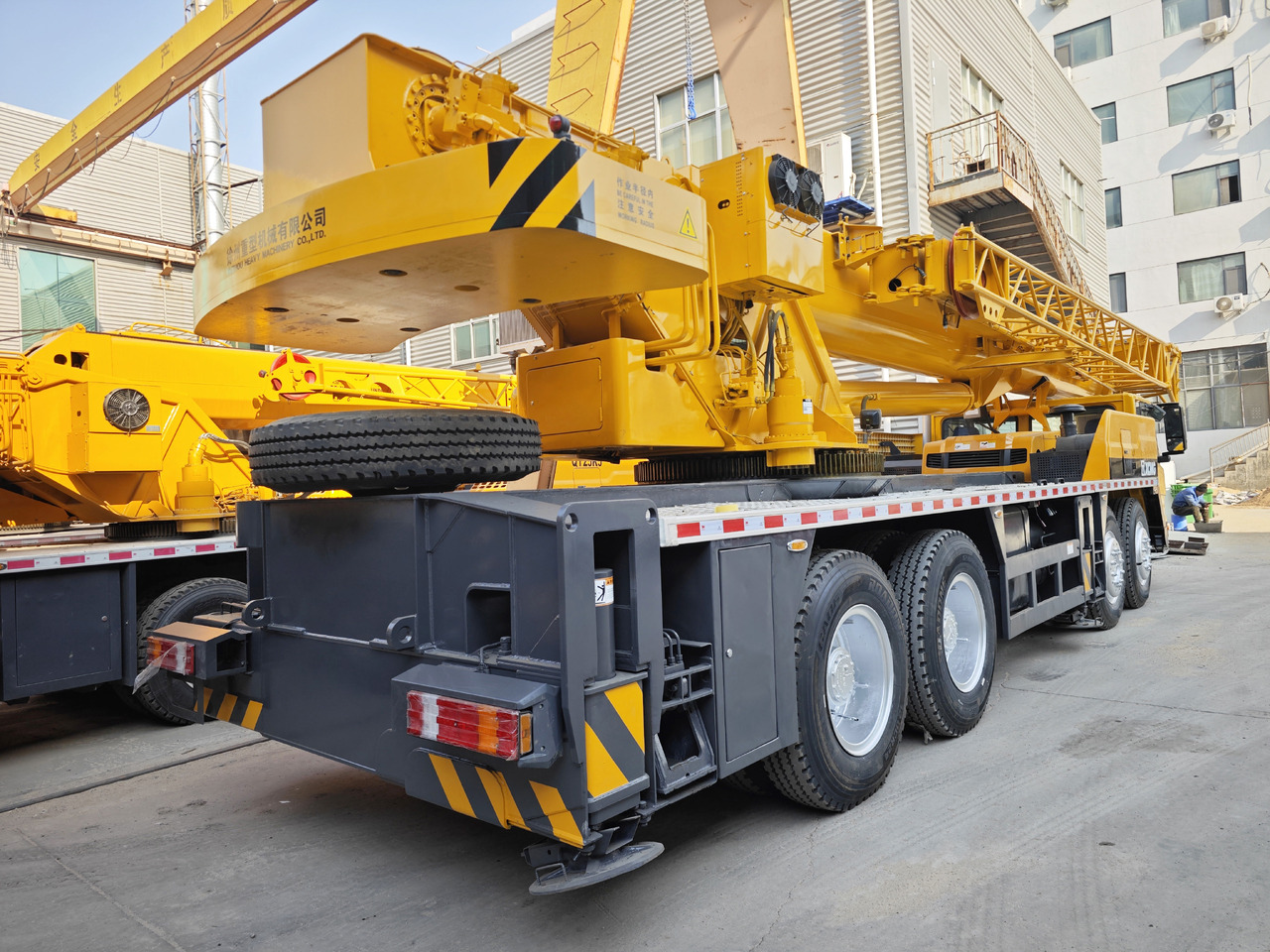 XCMG Official Second Hand Mobile Crane 50 Ton Hydraulic Truck Crane Price - Grua móvel: foto 3 XCMG Official Second Hand Mobile Crane 50 Ton Hydraulic Truck Crane Price - Grua móvel: foto 3