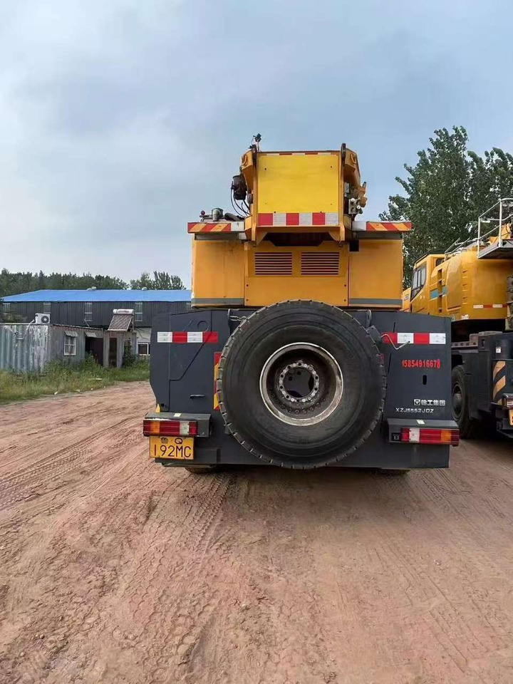 XCMG Official Used Boom Truck Crane XCA300 300t Diesel All Terrain Crane Best Sale - Grua todo o terreno: foto 4 XCMG Official Used Boom Truck Crane XCA300 300t Diesel All Terrain Crane Best Sale - Grua todo o terreno: foto 4