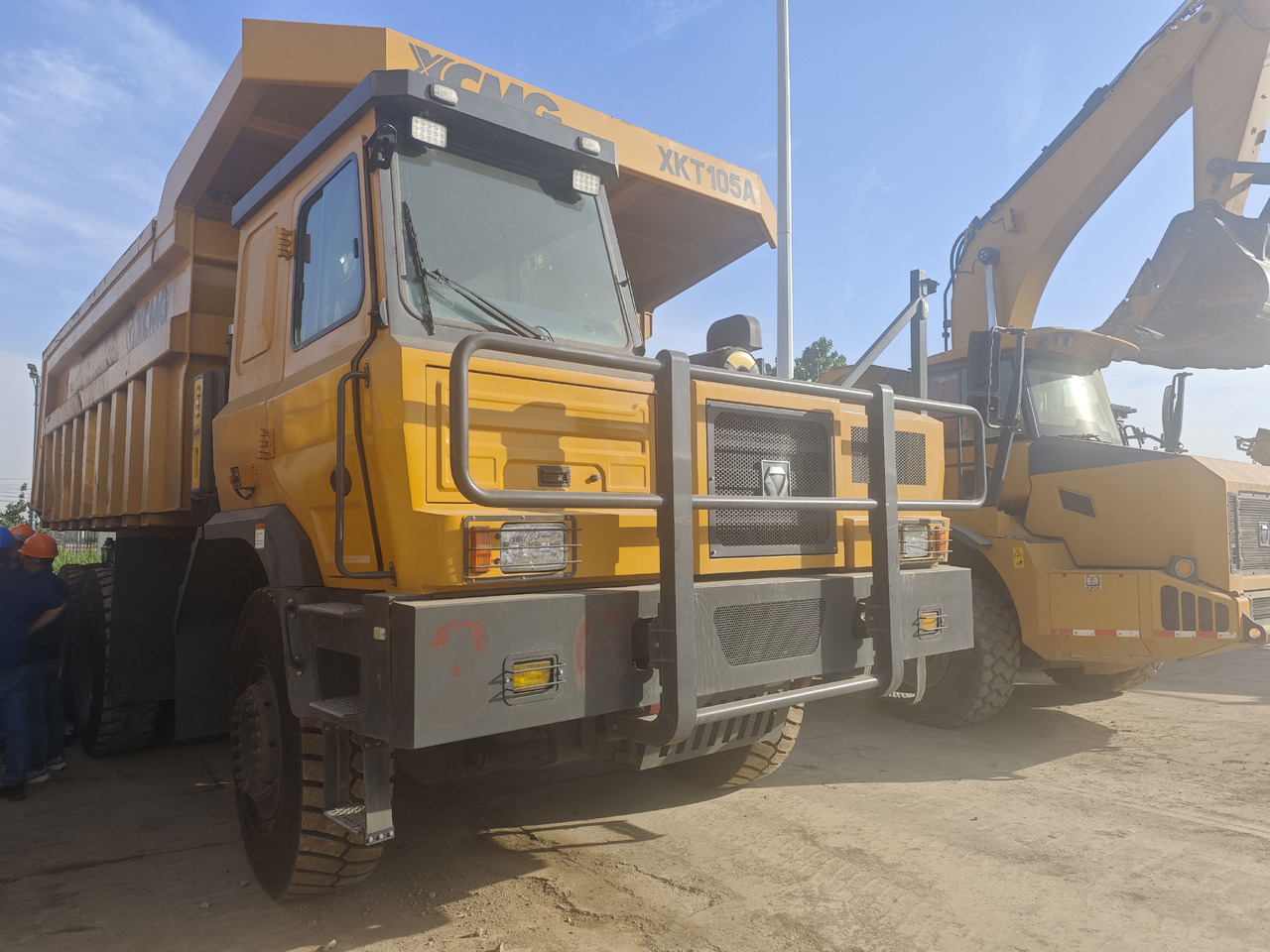 XCMG Official Used Mining Diesel Dump Truck XKT105A 70T Articulated Electric Tipper Hot Sale - Dumper: foto 2 XCMG Official Used Mining Diesel Dump Truck XKT105A 70T Articulated Electric Tipper Hot Sale - Dumper: foto 2