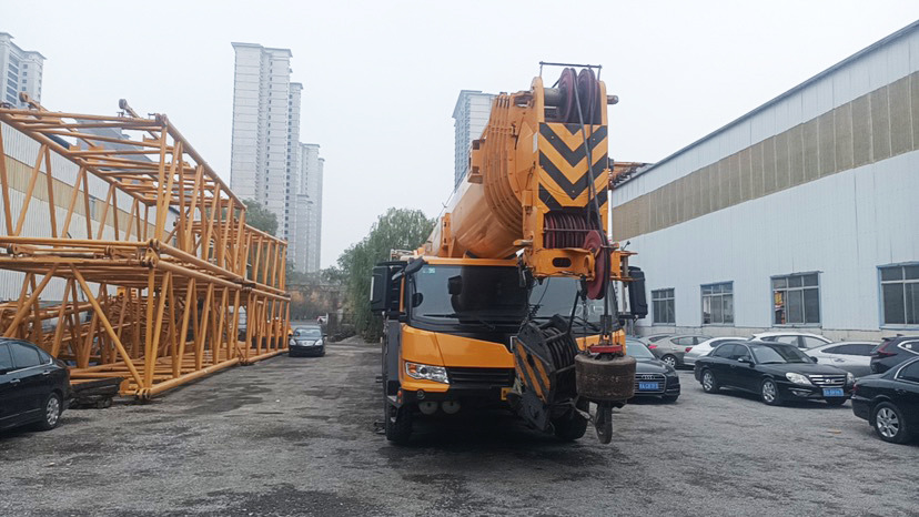 XCMG Official Used Pickup Truck Crane XCA130L7_1 300ton Truck Crane Price - Grua todo o terreno: foto 3 XCMG Official Used Pickup Truck Crane XCA130L7_1 300ton Truck Crane Price - Grua todo o terreno: foto 3