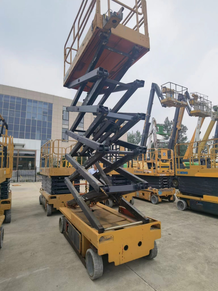 XCMG Official Used Self Propelled Lift GTJZ1012 10m Scissors Lift Platform Price List - Plataforma de Tijera/ Plataforma de tesoura: foto 3 XCMG Official Used Self Propelled Lift GTJZ1012 10m Scissors Lift Platform Price List - Plataforma de Tijera/ Plataforma de tesoura: foto 3