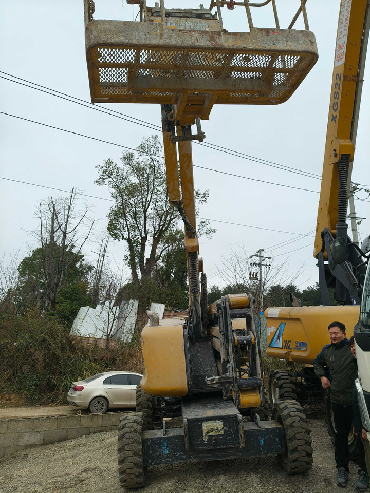 XCMG Official Used Towable 16m Boom Lift XGA16 Small Cherry Picker Price - Plataforma articulada: foto 2 XCMG Official Used Towable 16m Boom Lift XGA16 Small Cherry Picker Price - Plataforma articulada: foto 2