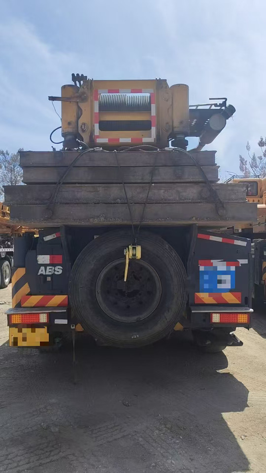 XCMG QAY260 260ton used all terrain mobile hydraulic truck crane price - Grua todo o terreno: foto 3 XCMG QAY260 260ton used all terrain mobile hydraulic truck crane price - Grua todo o terreno: foto 3