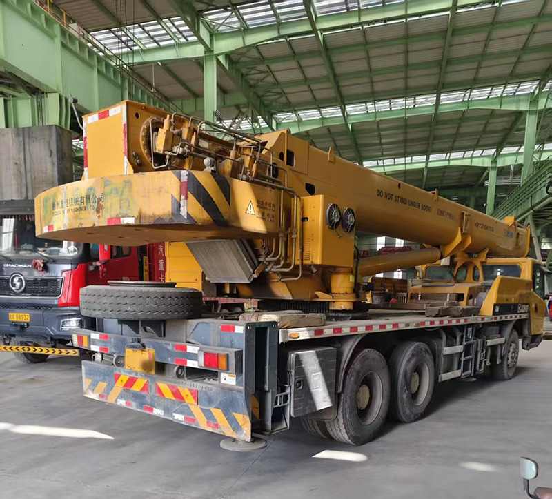 XCMG QY25K5A 25 ton truck crane hydraulic for sale - Grua móvel: foto 4 XCMG QY25K5A 25 ton truck crane hydraulic for sale - Grua móvel: foto 4