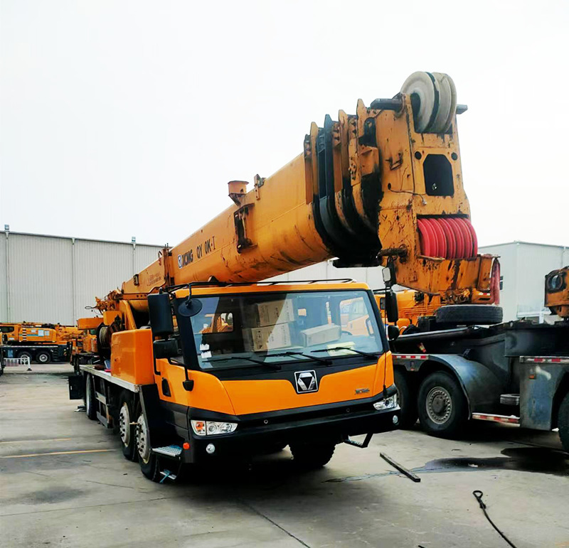 XCMG QY70K-I 70ton lifting machine hoist truck crane price - Grua móvel: foto 4 XCMG QY70K-I 70ton lifting machine hoist truck crane price - Grua móvel: foto 4