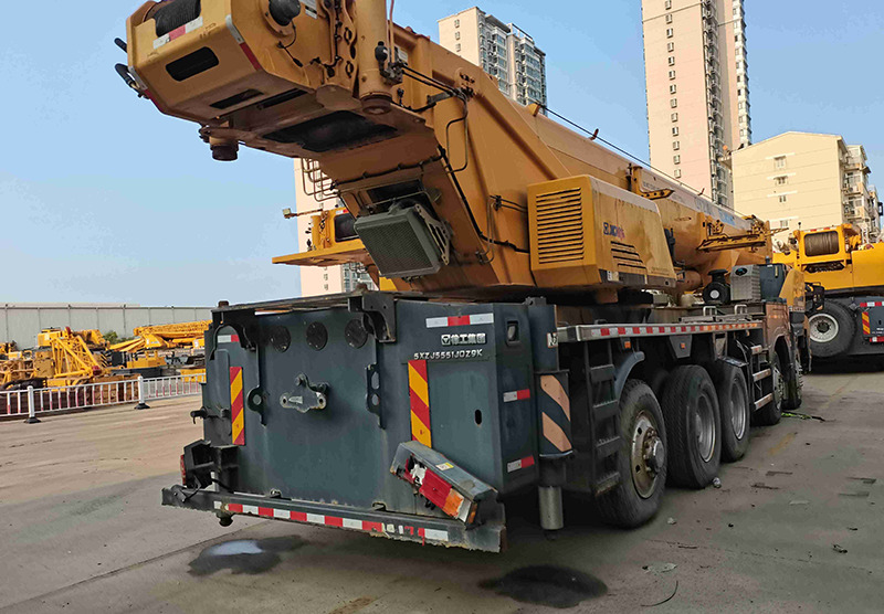 XCMG QY95K7C 90ton 95ton second hand hydraulic crane price - Grua móvel: foto 3 XCMG QY95K7C 90ton 95ton second hand hydraulic crane price - Grua móvel: foto 3